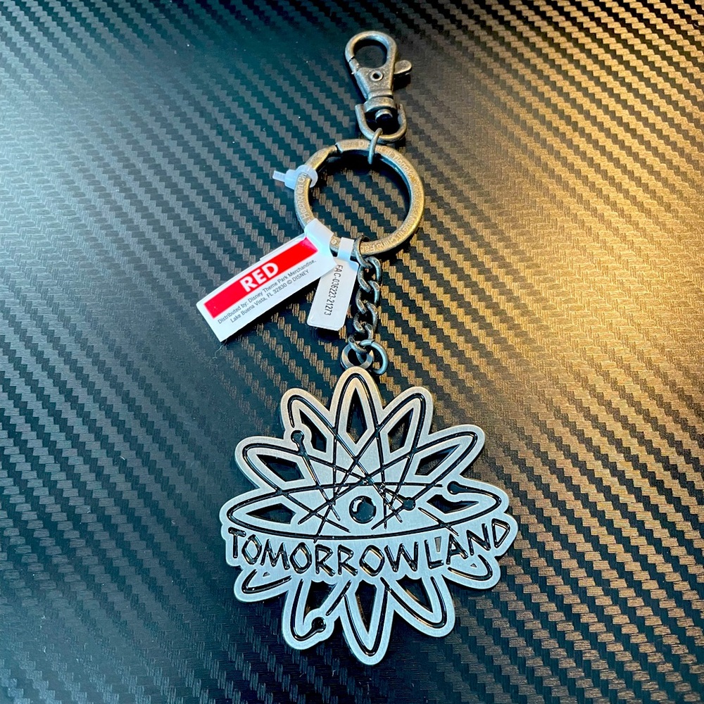 Tomorrow land keychain